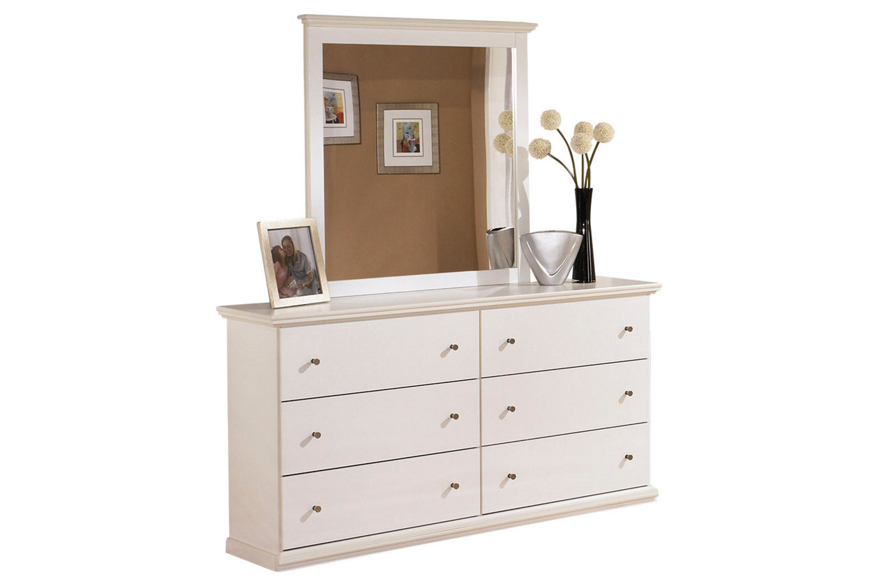 Bostwick Shoals Dresser (B139)